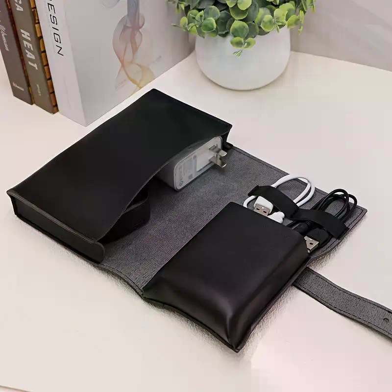 Tech Accessories Travel Case - Organizer multiscomparto in pelle PU da