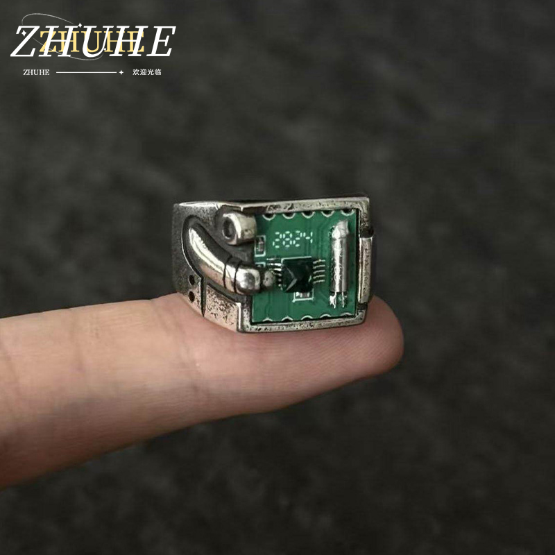 Anello con motivo PCB ispirato - Tech Accessories Industry recensione e prezzo